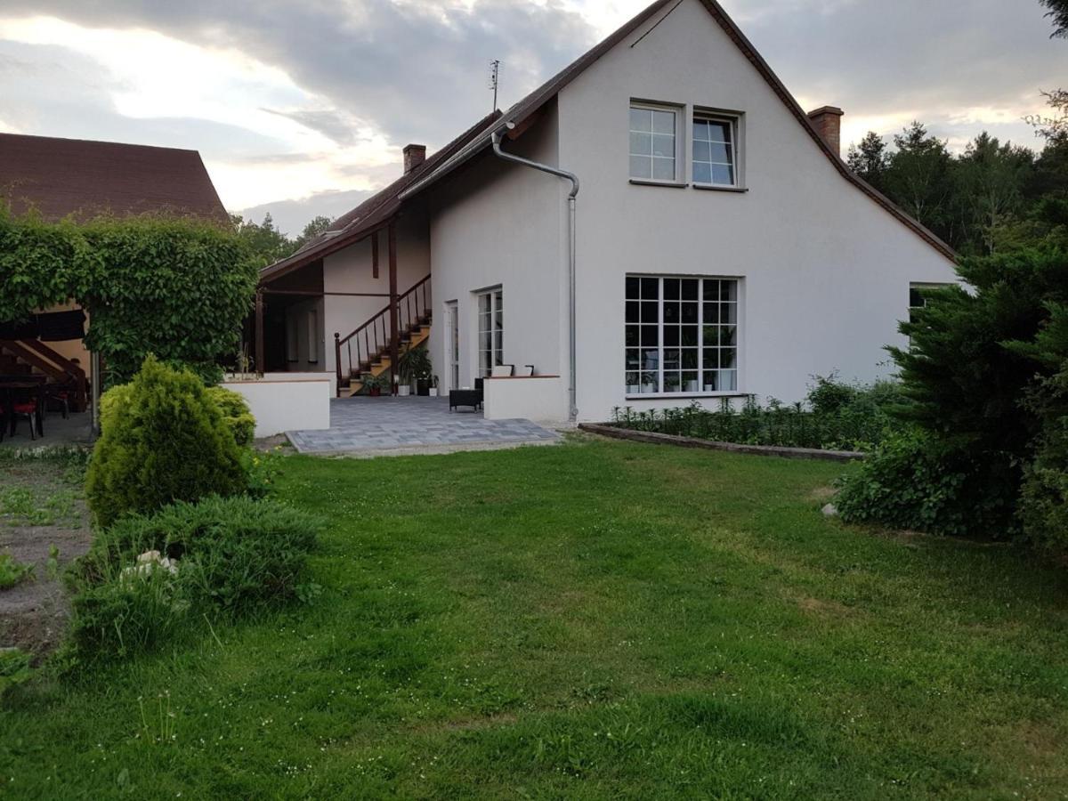 Villa Pod Piramida Ługniany Exterior foto