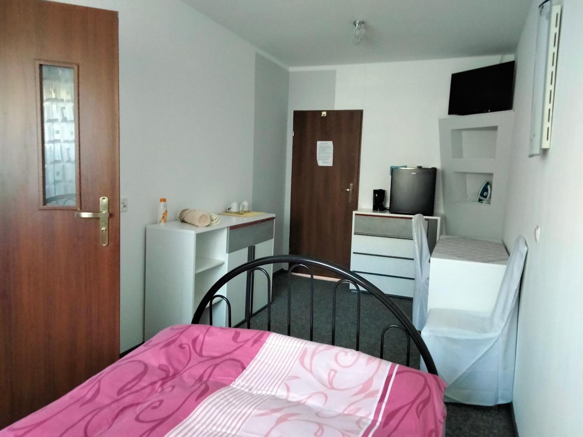 Villa Pod Piramida Ługniany Habitación foto